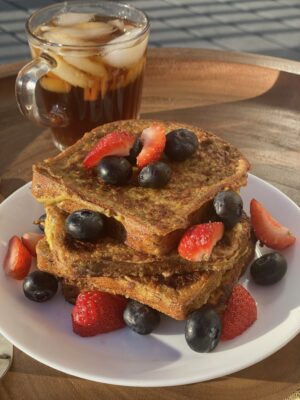 low carb classic french toast with berries and no sugar added lowcarb avenue bread recipe