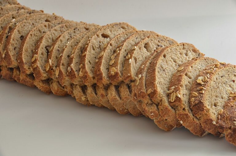 Flaxseed bread