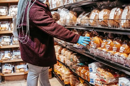 how to choose carb-friendly bread at store